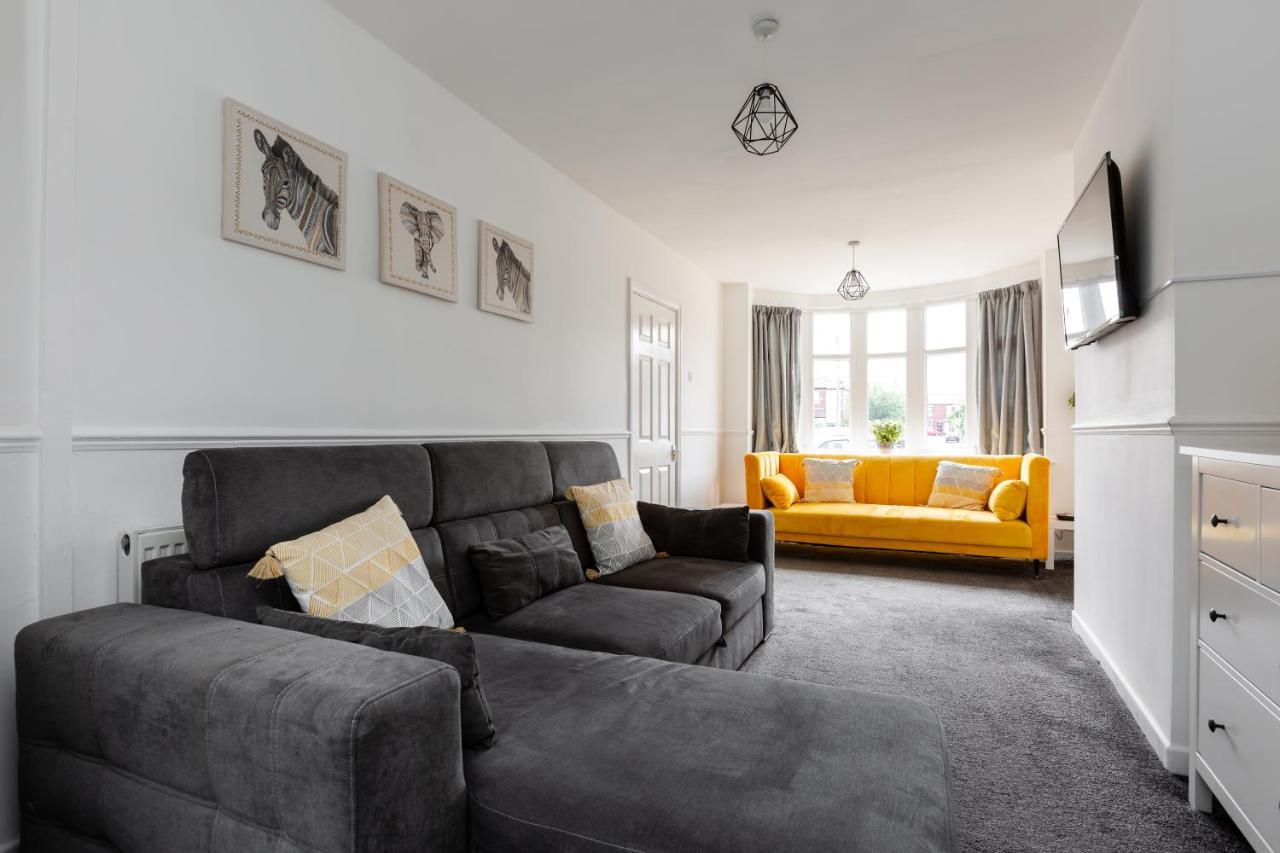 Villa 1 Mile To Etihad Stadium & Coop Arena, Free Parking, 7 Ppl Manchester Exterior foto