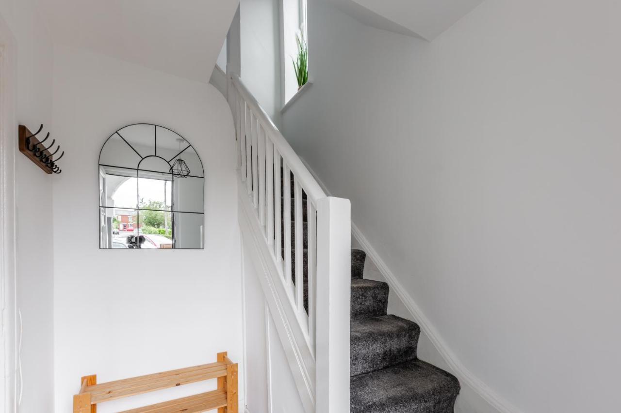 Villa 1 Mile To Etihad Stadium & Coop Arena, Free Parking, 7 Ppl Manchester Exterior foto