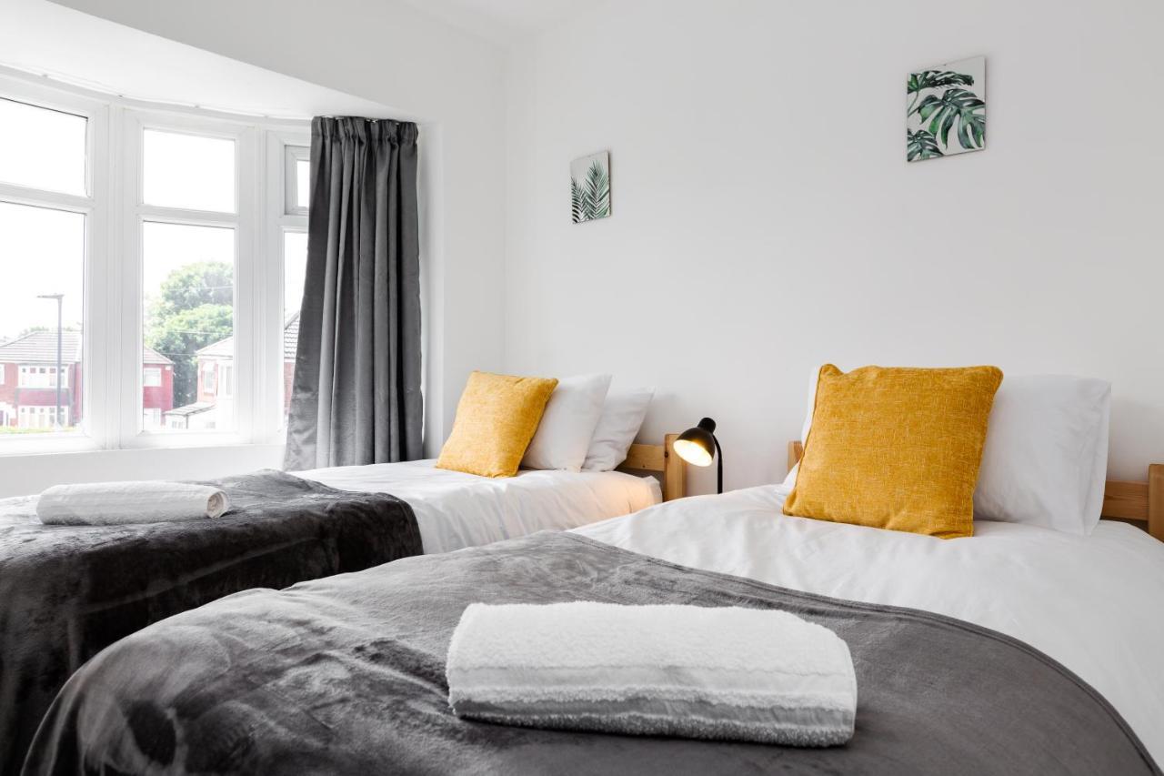 Villa 1 Mile To Etihad Stadium & Coop Arena, Free Parking, 7 Ppl Manchester Exterior foto